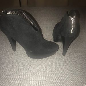 Black Bakers heels size 8.5